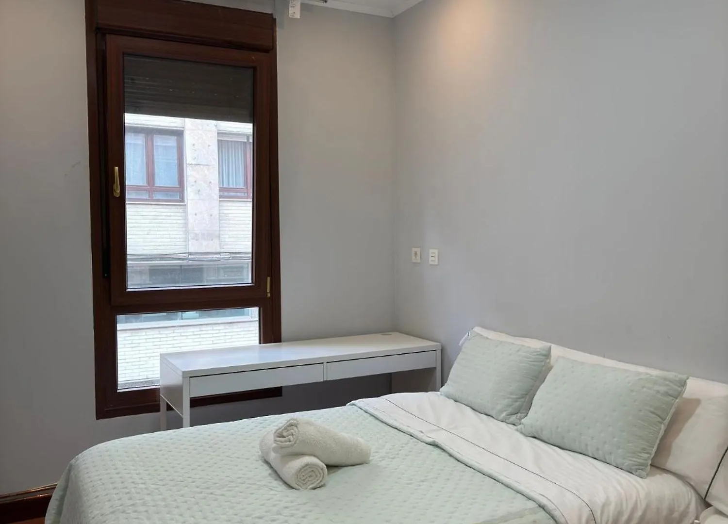 Apartamento De 2 Habitaciones En Bilbao 0*,